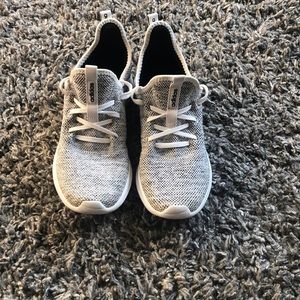 Adidas cloudfoam sneakers